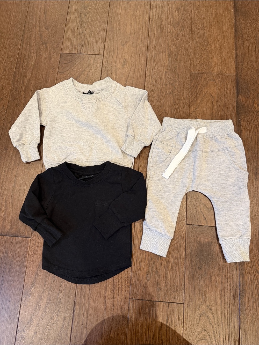 Little Bipsy Matching Gray Set & Black Top Size 3-6 Months - C39-107